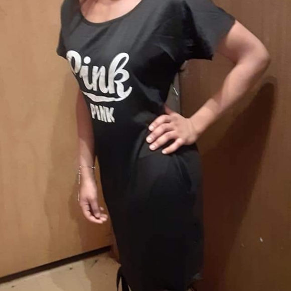 Dresses - Picture 3 of 3